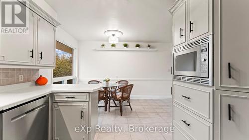 Kitchen-Dining - 861 Gustavus Street, Saugeen Shores, ON - Indoor Photo Showing Kitchen