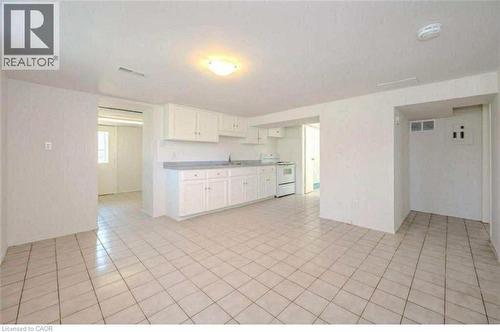 233 Elizabeth Street Unit# Lower, Guelph, ON - Indoor Photo Showing Kitchen