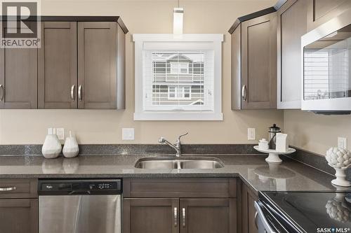 1216 Pringle Way, Saskatoon, SK - Indoor Photo Showing Kitchen With Double Sink