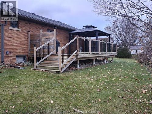 11047 Miller Road, Dutton, ON - Outdoor With Deck Patio Veranda
