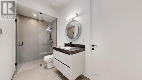 135 Imperial Street, Toronto, ON - Indoor Photo Showing Bathroom