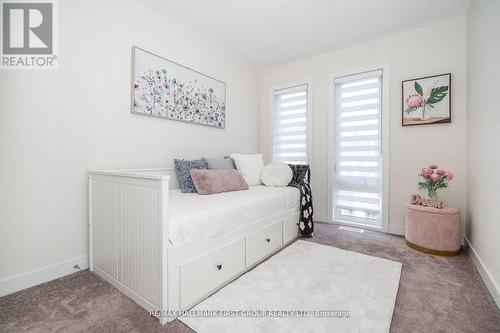 2519 Castlegate Crossing Drive, Pickering, ON - Indoor Photo Showing Bedroom