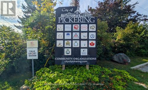 2519 Castlegate Crossing Drive, Pickering, ON - Outdoor