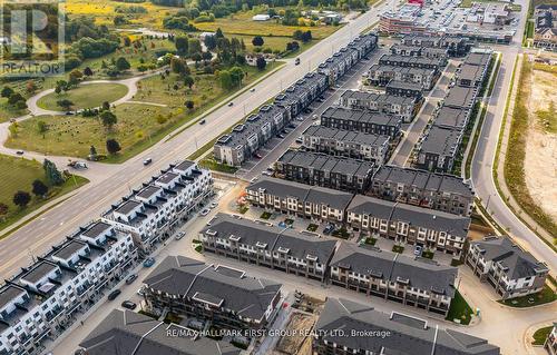 2519 Castlegate Crossing Drive, Pickering, ON - 