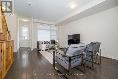 2519 Castlegate Crossing Drive, Pickering, ON - Indoor Photo Showing Living Room