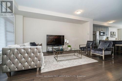 2519 Castlegate Crossing Drive, Pickering, ON - Indoor Photo Showing Living Room