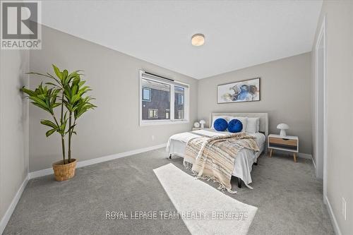 426 Epoch Street, Ottawa, ON - Indoor Photo Showing Bedroom