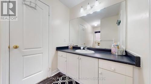 240 Swan Park Road, Markham, ON - Indoor Photo Showing Bathroom