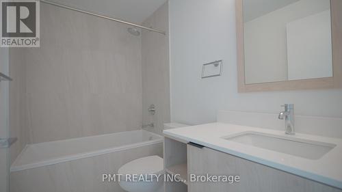 318 - 1007 The Queensway, Toronto, ON - Indoor Photo Showing Bathroom