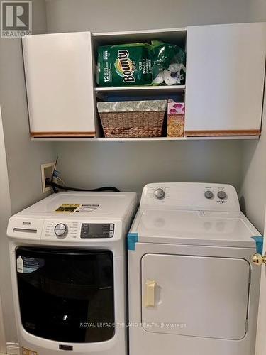 837 Silversmith Street, London North (North M), ON - Indoor Photo Showing Laundry Room