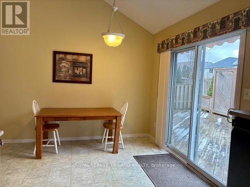 837 Silversmith Street, London North (North M), ON - Indoor Photo Showing Dining Room