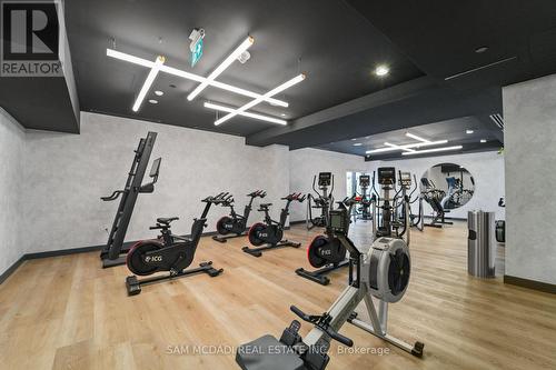 1513 - 86 Dundas Street E, Mississauga, ON - Indoor Photo Showing Gym Room