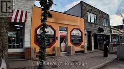 59 LAKESHORE ROAD E  Mississauga, ON L5G 1C9