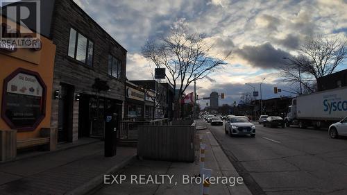 59 Lakeshore Road E, Mississauga, ON 