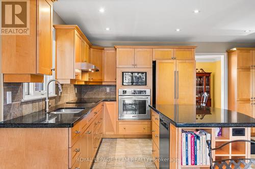 41 Civic Place, Ottawa, ON - Indoor Photo Showing Kitchen