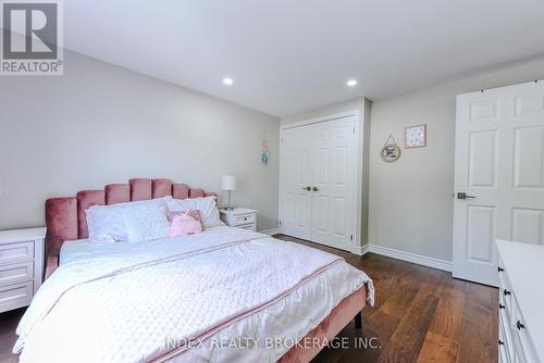 6101 Edenwood Drive, Mississauga, ON - Indoor Photo Showing Bedroom