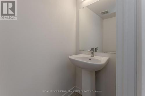 815 - 1133 Cooke Boulevard, Burlington, ON - Indoor Photo Showing Bathroom