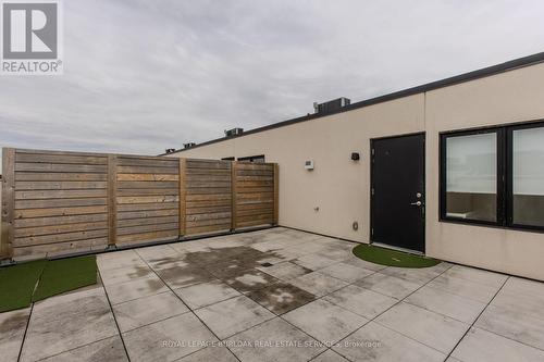 815 - 1133 Cooke Boulevard, Burlington, ON - Outdoor