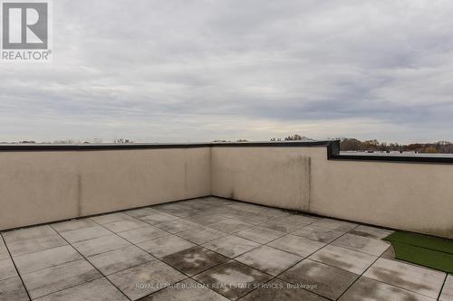 815 - 1133 Cooke Boulevard, Burlington, ON - Outdoor With View