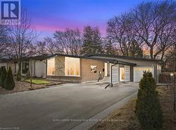 1420 MOSS GLEN ROAD  Burlington, ON L7P 2B9