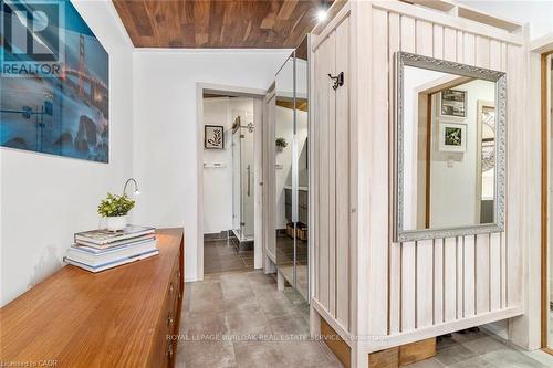 1420 Moss Glen Road, Burlington, ON - Indoor Photo Showing Other Room