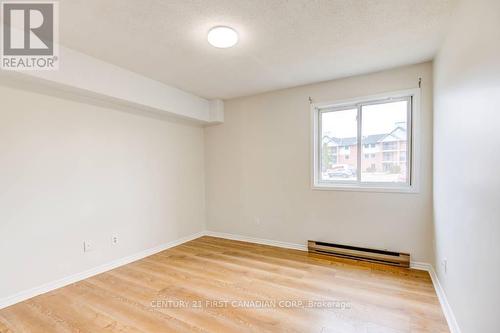 117 - 148 Conway Drive, London South (South X), ON - Indoor Photo Showing Other Room