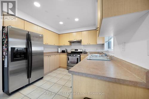 3314 Flagstone Drive, Mississauga (Churchill Meadows), ON - Indoor Photo Showing Kitchen