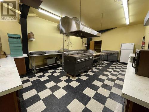 122 Lorne St, Chapleau, ON 