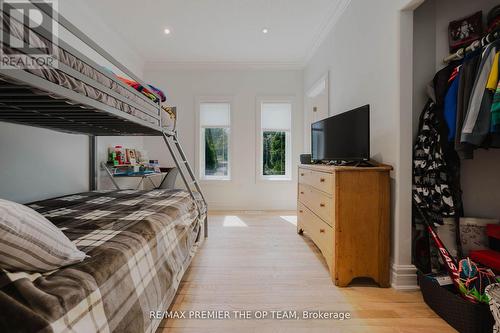 1856 Innisbrook Street, Innisfil, ON - Indoor Photo Showing Bedroom