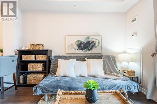 313 - 35 Southshore Crescent, Hamilton, ON - Indoor Photo Showing Bedroom