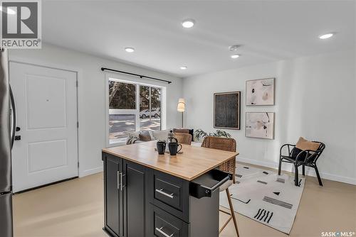 804 Weldon Avenue, Saskatoon, SK - Indoor