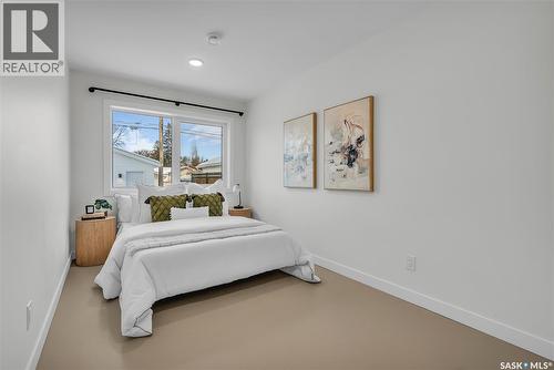 804 Weldon Avenue, Saskatoon, SK - Indoor Photo Showing Bedroom