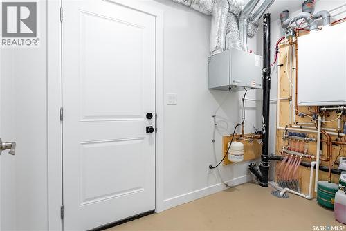 804 Weldon Avenue, Saskatoon, SK - Indoor