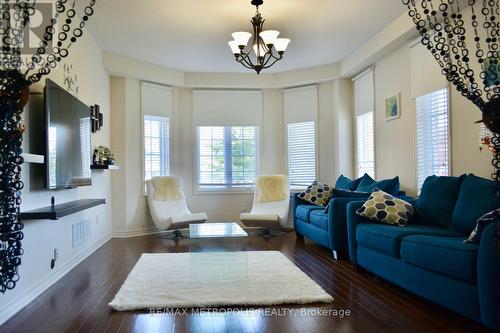 Main - 4 Kerrigan Drive, Brampton, ON - Indoor Photo Showing Living Room