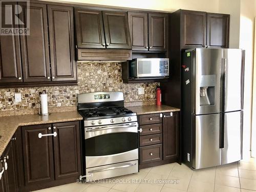 Main - 4 Kerrigan Drive, Brampton, ON - Indoor Photo Showing Kitchen