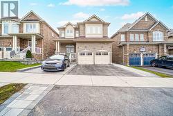 BSMT - 929 GREENHILL AVENUE  Oshawa, ON L1K 0C3
