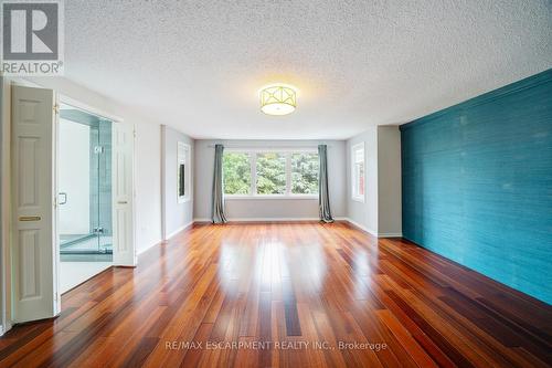 102 Crawford Rose Drive, Aurora, ON - Indoor Photo Showing Other Room