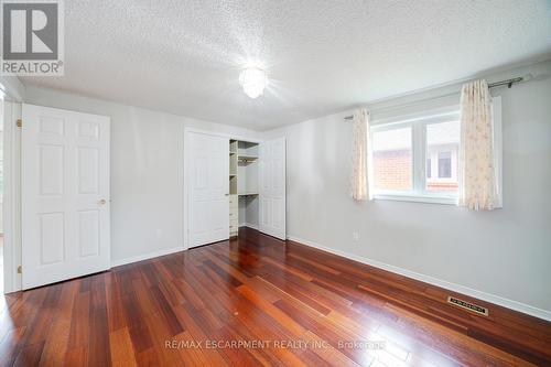102 Crawford Rose Drive, Aurora, ON - Indoor Photo Showing Other Room