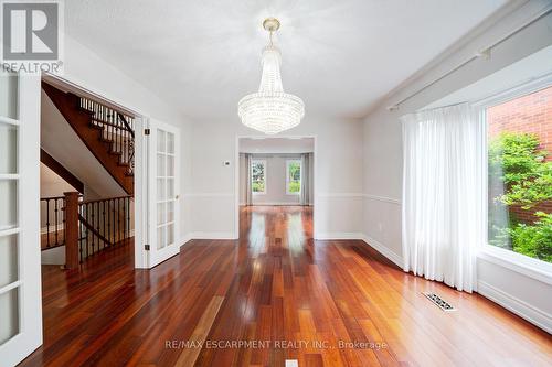102 Crawford Rose Drive, Aurora, ON - Indoor Photo Showing Other Room