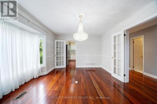 102 Crawford Rose Drive, Aurora, ON - Indoor Photo Showing Other Room