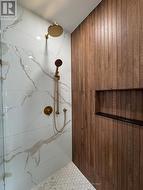 Ensuite Bathroom - 