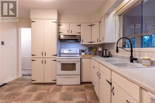 322 Sutherland Street, Espanola, ON - Indoor Photo Showing Kitchen With Double Sink