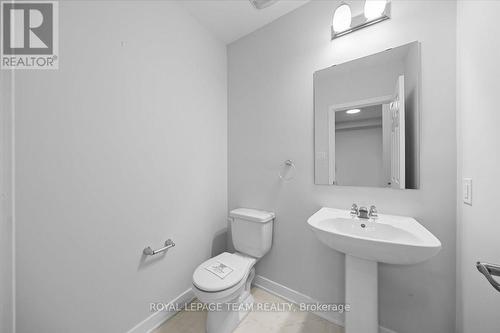 2123 Winsome Terrace, Ottawa, ON - Indoor Photo Showing Bathroom