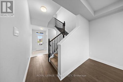 2123 Winsome Terrace, Ottawa, ON - Indoor Photo Showing Other Room
