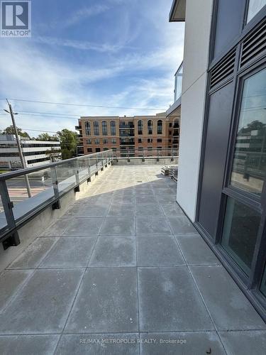 A-407 - 705 Davis Drive, Newmarket, ON - Outdoor