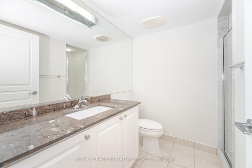 3112-18 Yonge Street, Toronto, ON - Indoor Photo Showing Bathroom