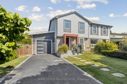 3383 Tallmast Crescent  Mississauga, ON L5L 1H4