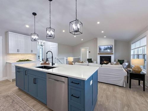 137 Macmillan Point, York, PE 