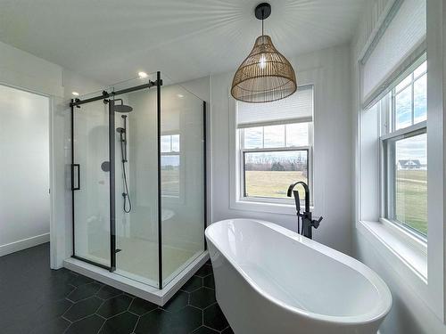 137 Macmillan Point, York, PE 