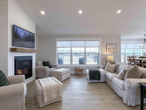 137 Macmillan Point, York, PE 